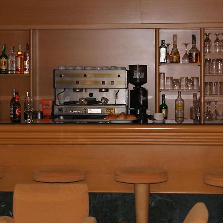 Hotel Rosabel Benidorm Esterno foto