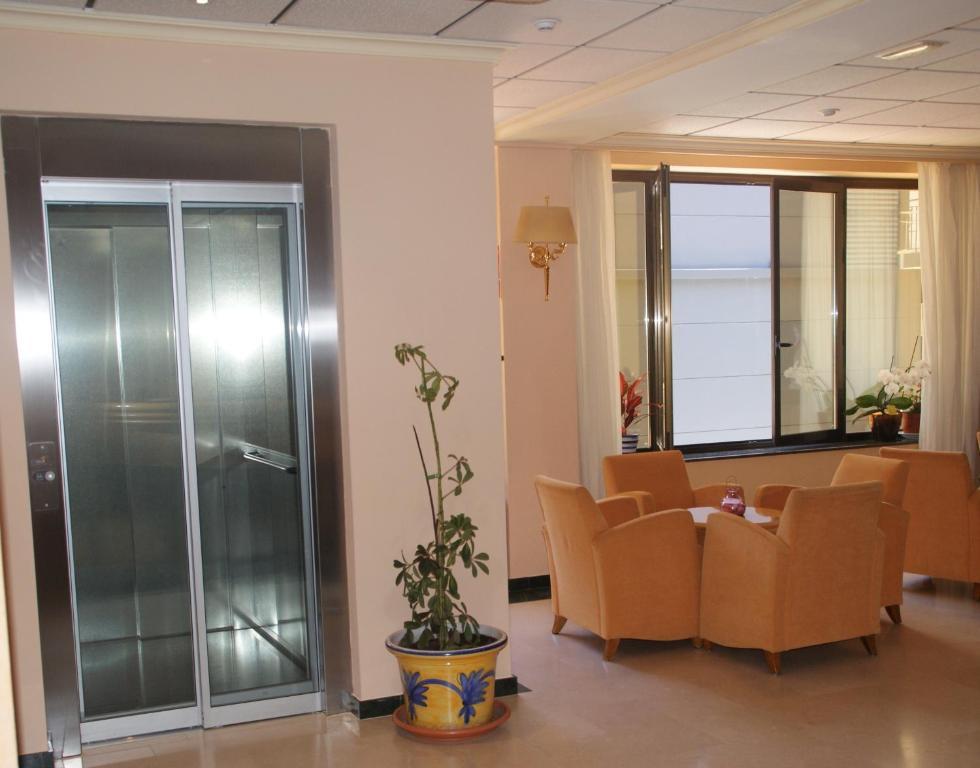 Hotel Rosabel Benidorm Esterno foto